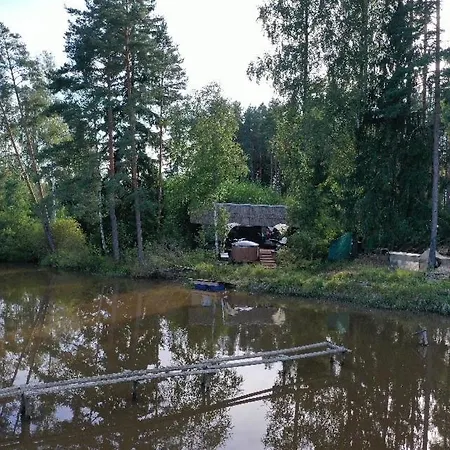 Chalet Black House In The Forest With Hot Tube And Theater For Movies
